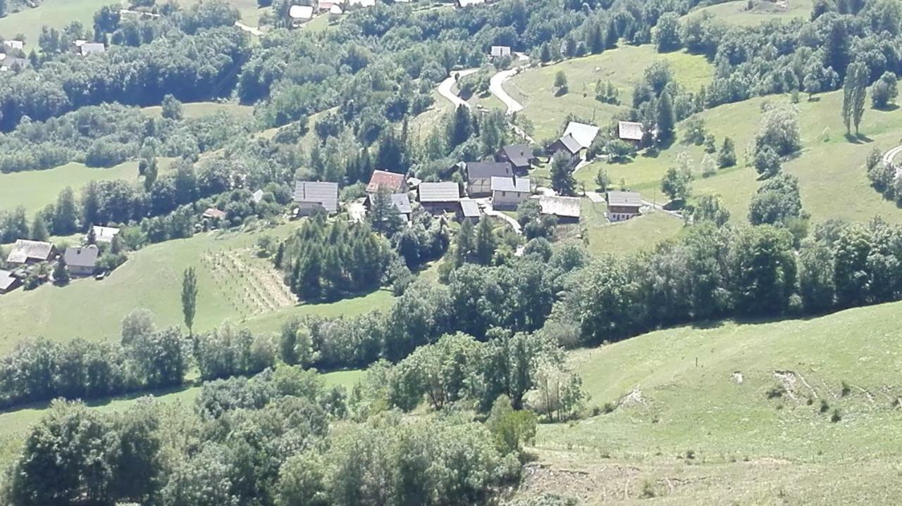 Bel Appartement Au Rez De Chaussee D'Un Chalet Jarrier 外观 照片